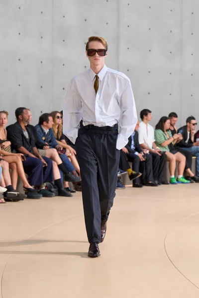Look 42
